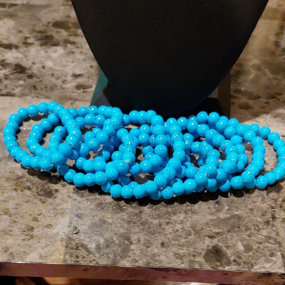 NWOT Elegant Blue GkassBeaded Bracelet Set of 12